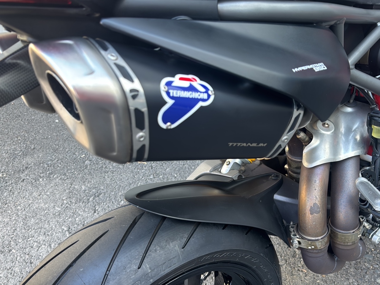 DUCATI Hypermotard