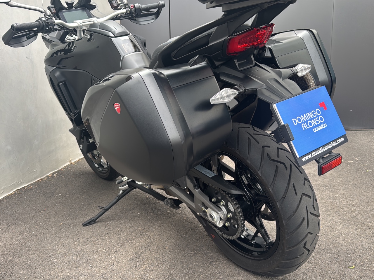 DUCATI Multistrada V4