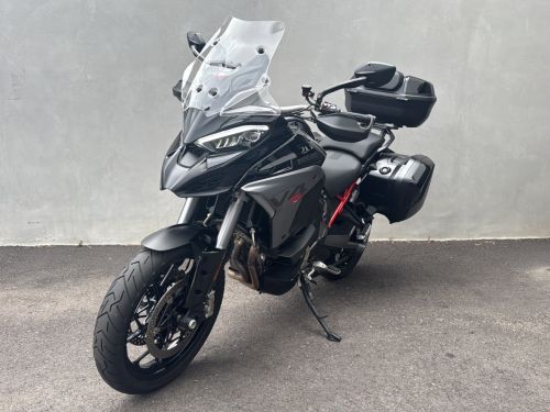 DUCATI Multistrada V4