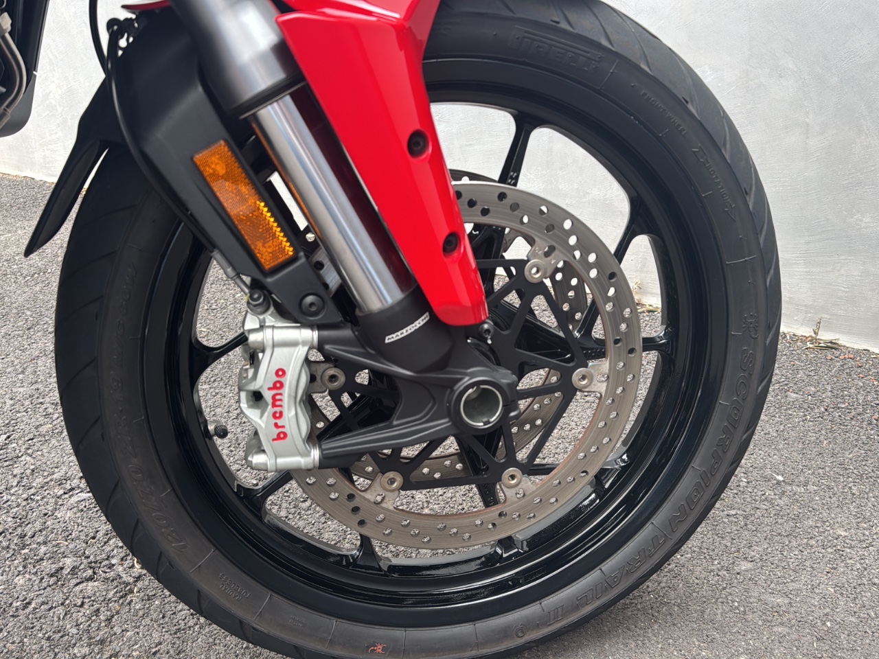 DUCATI Multistrada V4
