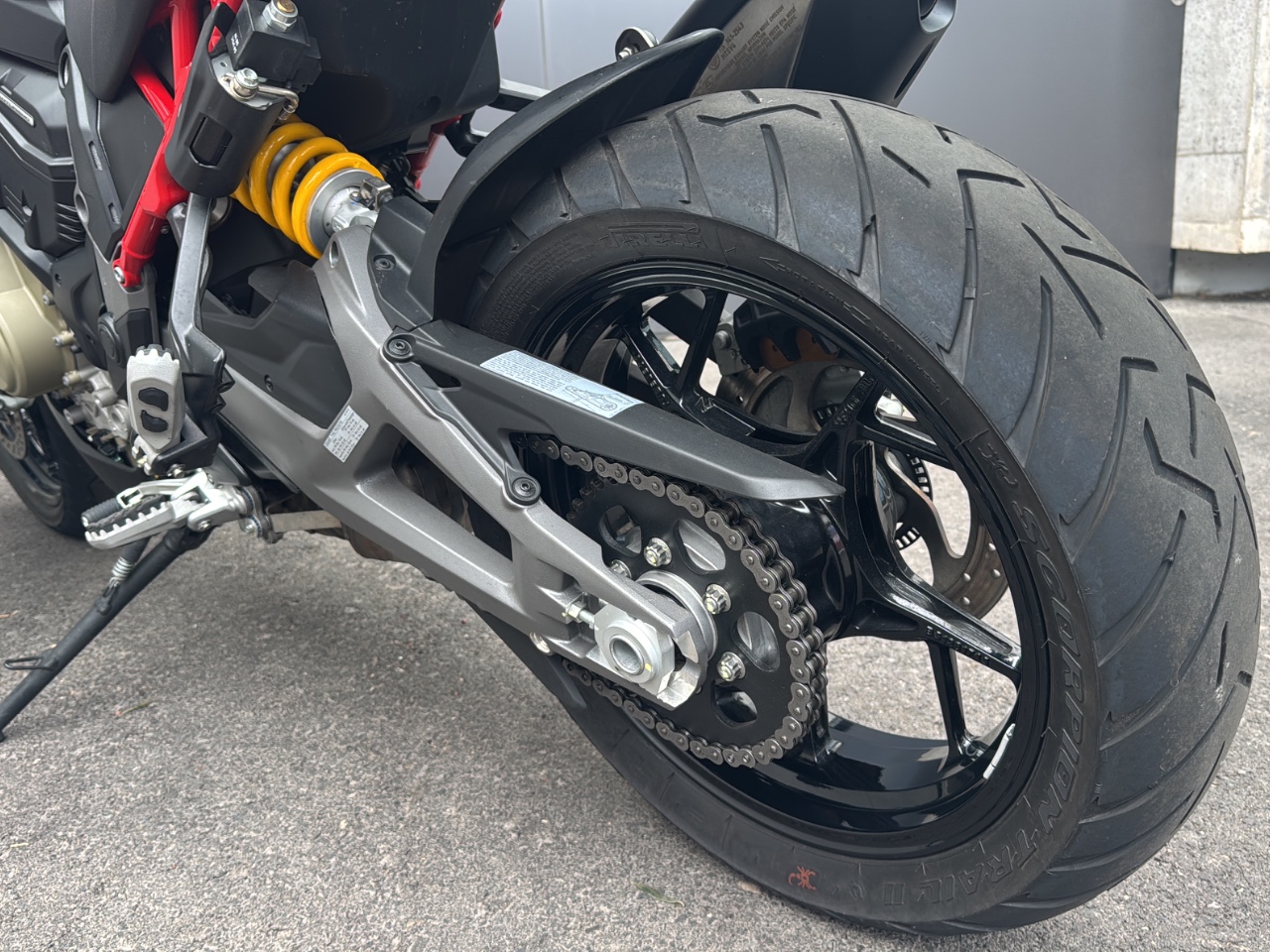 DUCATI Multistrada V4