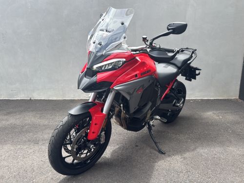 DUCATI Multistrada V4