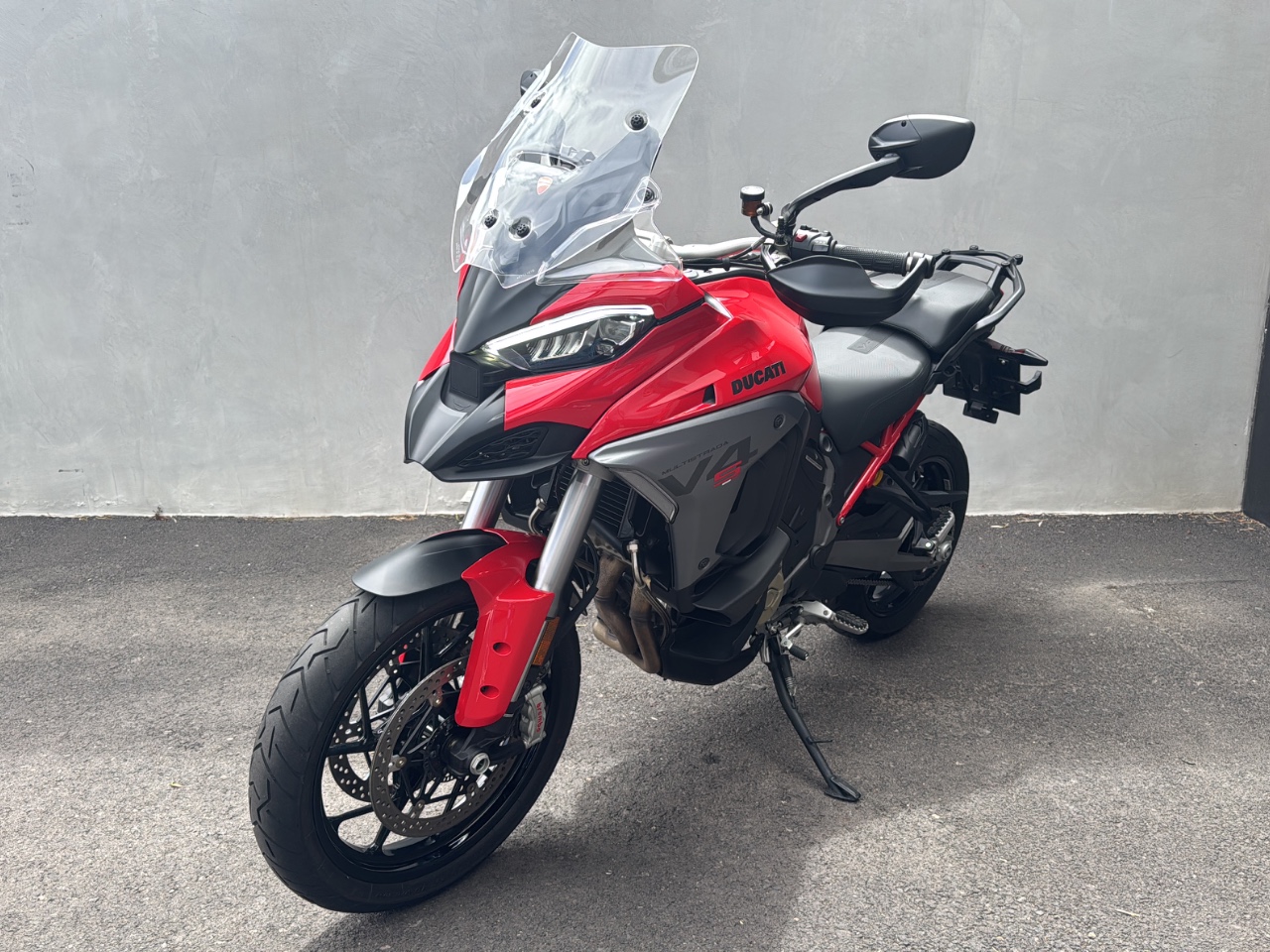 DUCATI Multistrada V4