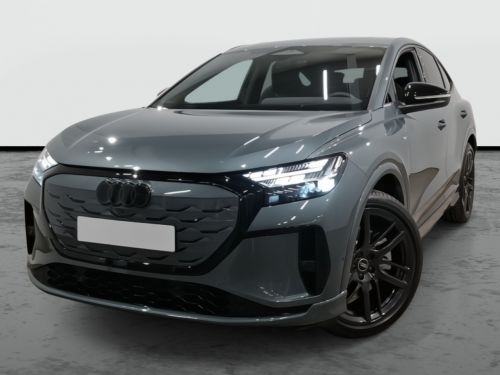 AUDI Q4