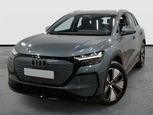 AUDI Q4