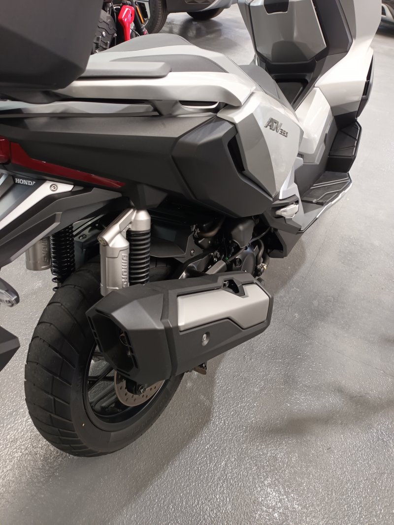HONDA ADV350
