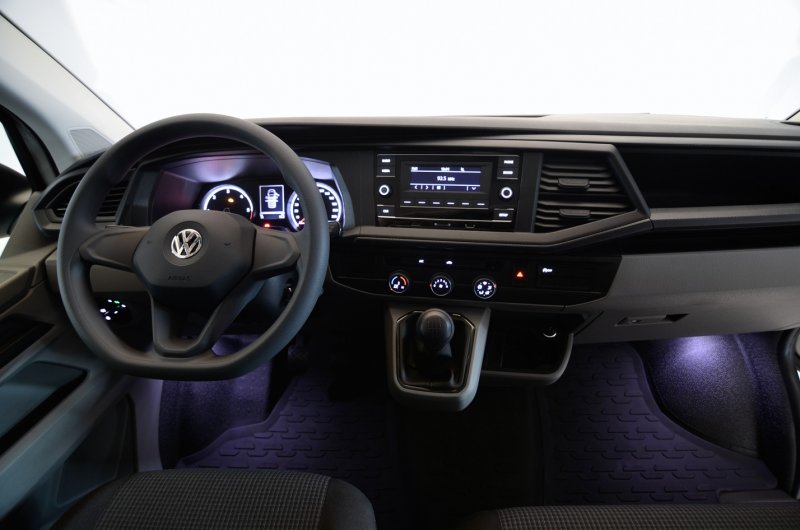 VW COMERCIALES Transporter