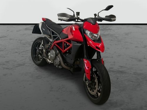 DUCATI Hypermotard