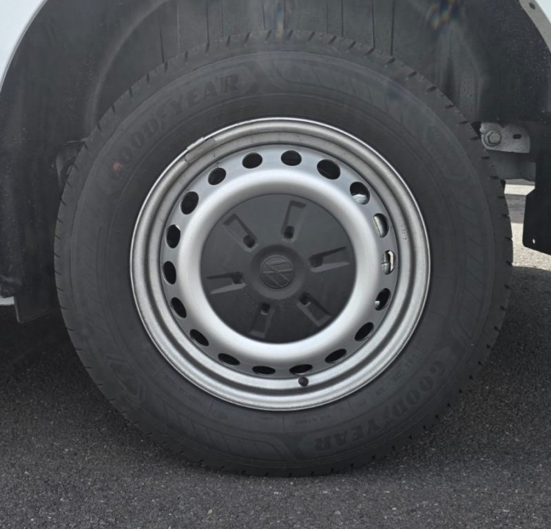 VW COMERCIALES Transporter