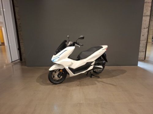 HONDA MOTOS PCX