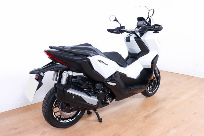 HONDA MOTOS ADV350