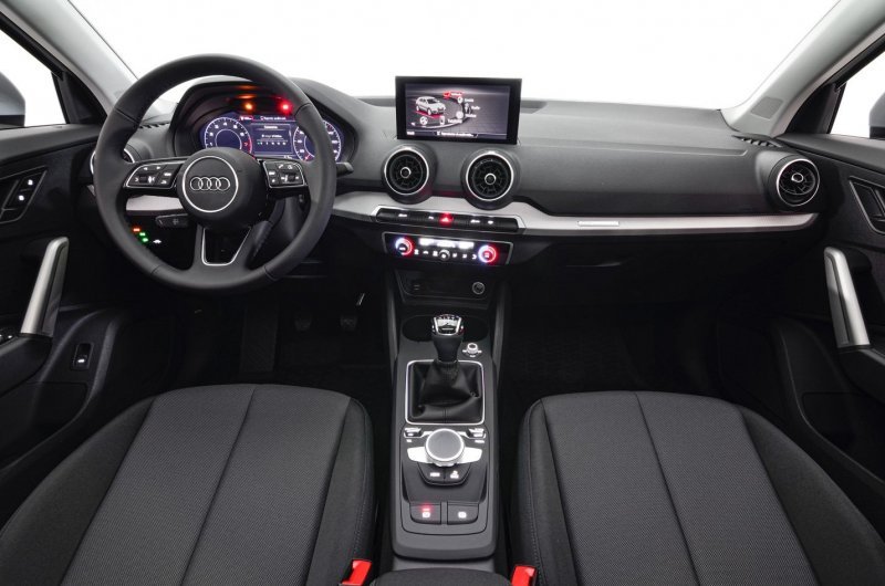 AUDI Q2