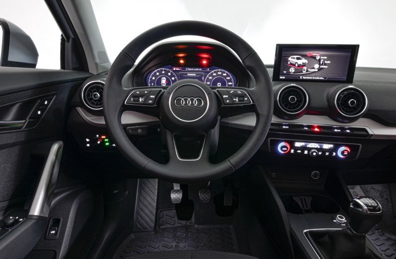 AUDI Q2