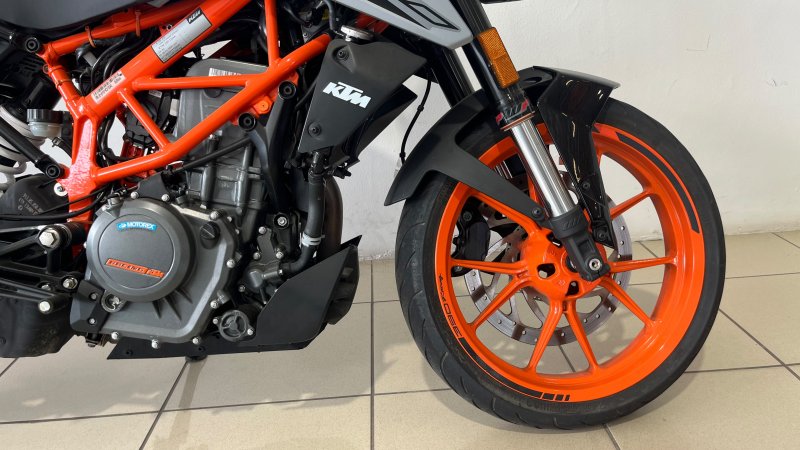 KTM Duke 390