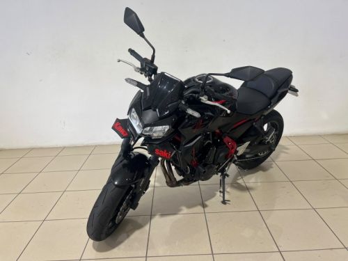 KAWASAKI 