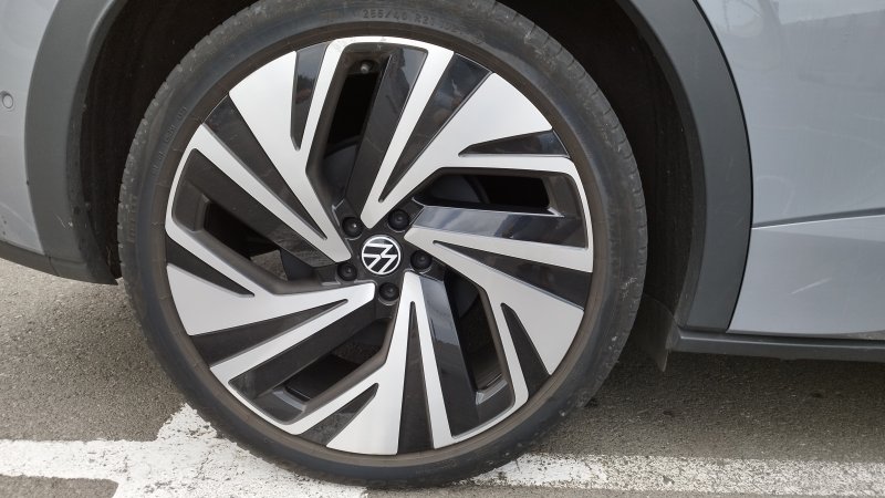 VOLKSWAGEN ID.5