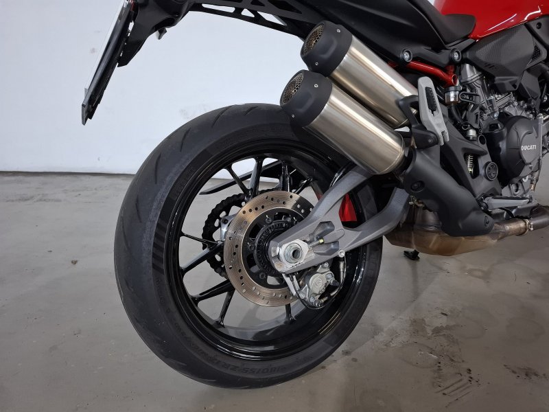 DUCATI Monster