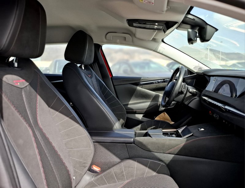 DS 4
