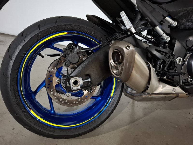 SUZUKI GSX
