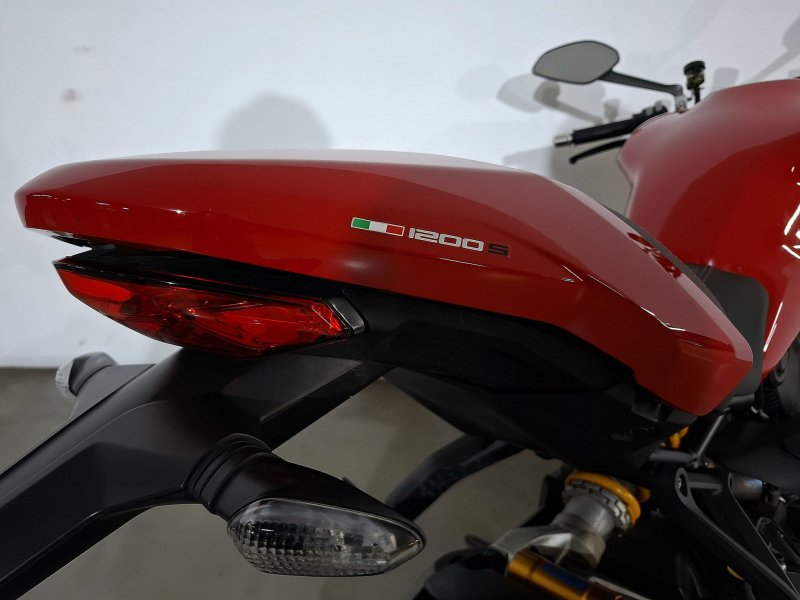 DUCATI Monster 