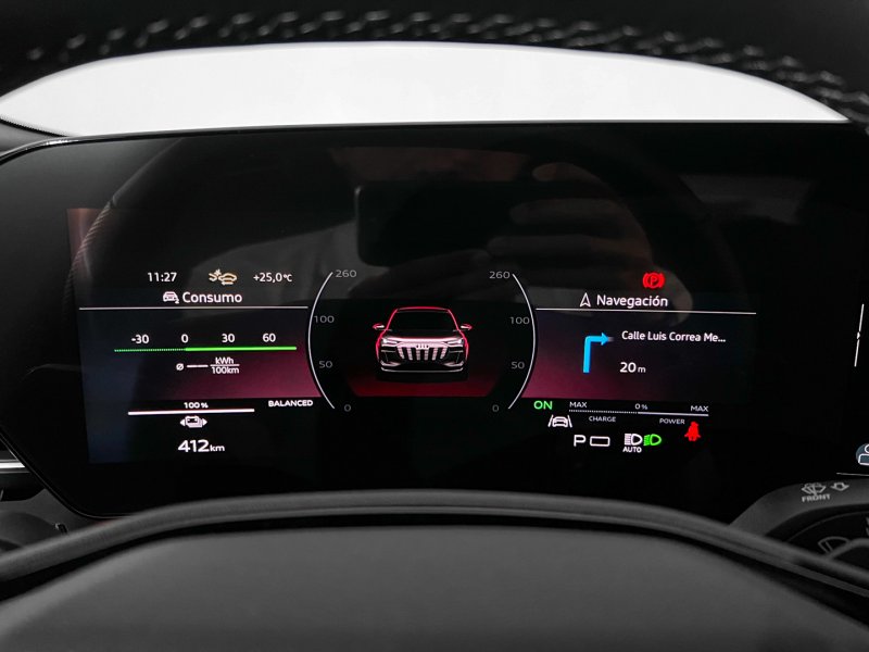 AUDI Q6