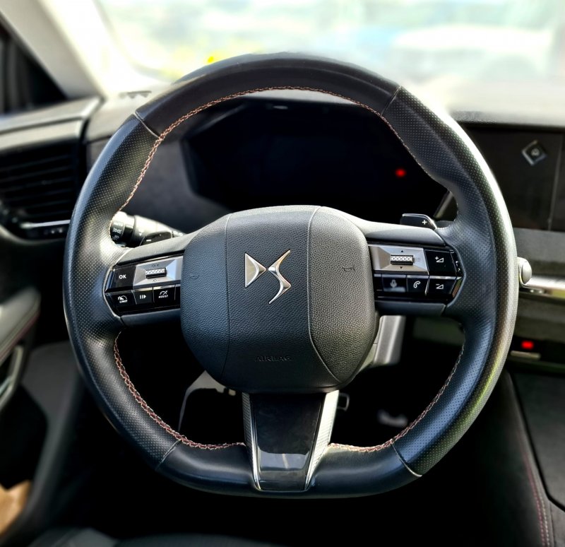 DS 4