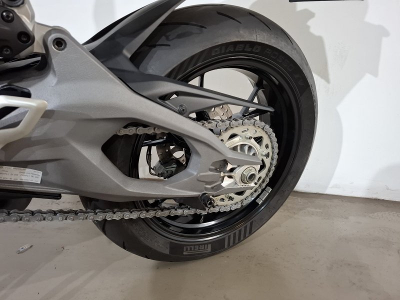 DUCATI Panigale V2