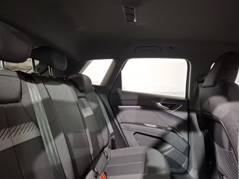AUDI Q4