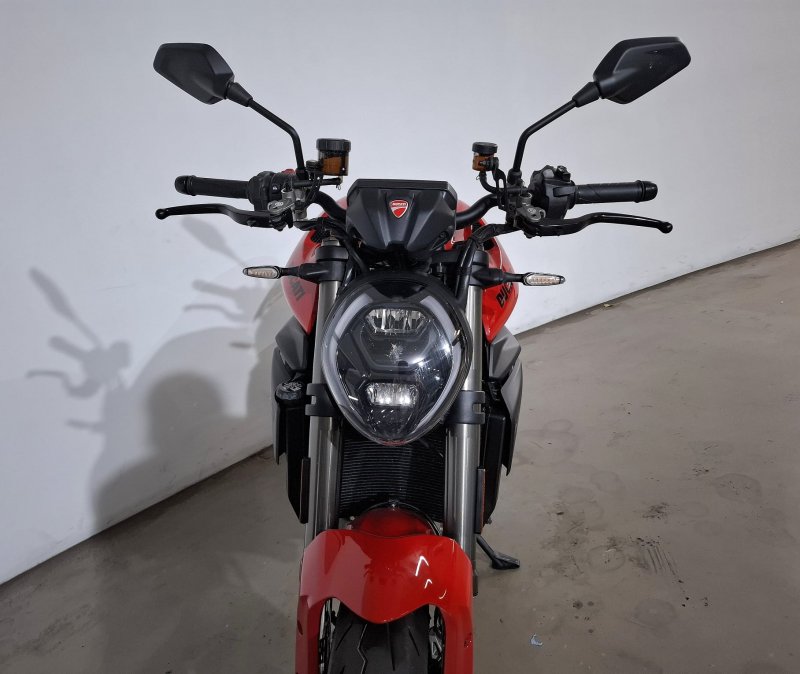 DUCATI Monster