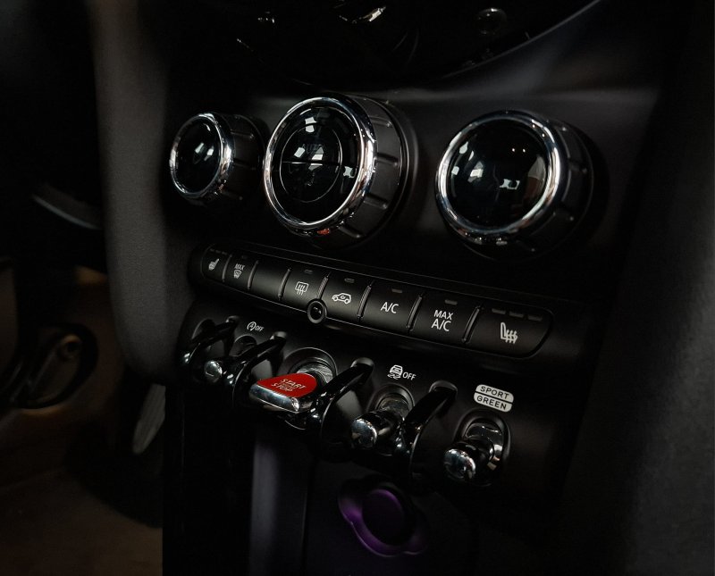MINI 5 Puertas