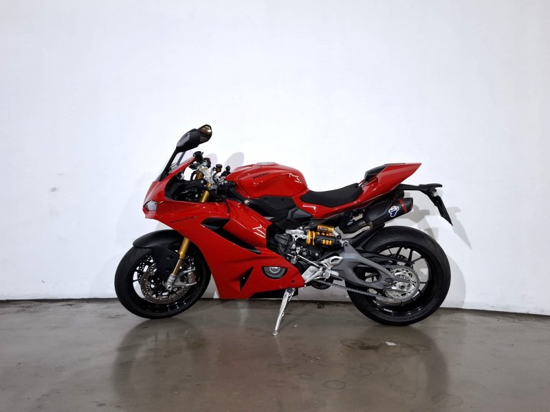 DUCATI Panigale V2