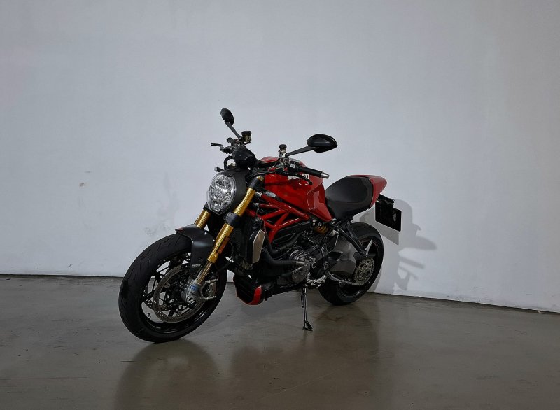 DUCATI Monster 