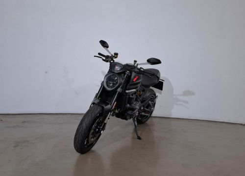 DUCATI Monster 