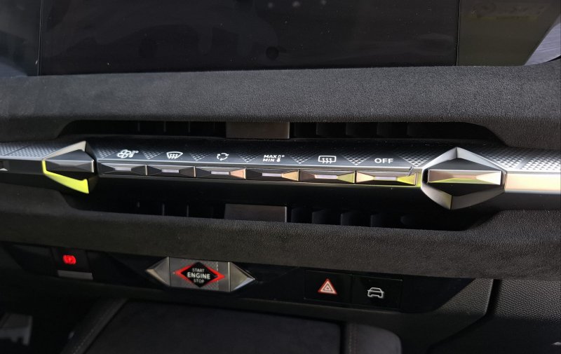 DS 4