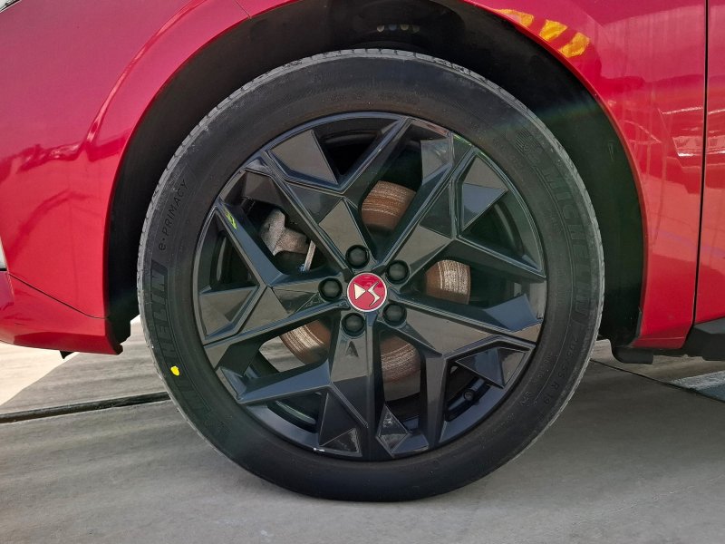 DS 4